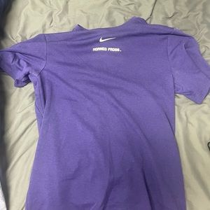 TCU Center Printed "Horned Frogs" Shirt